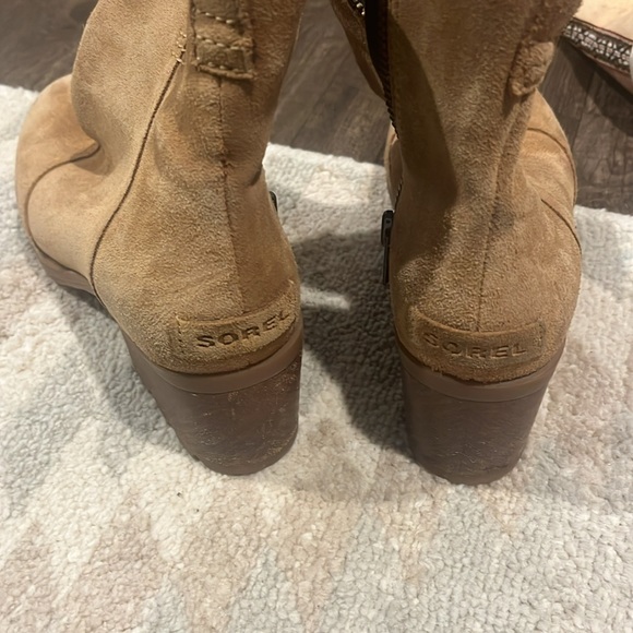 Sorel Boots - Picture 3 of 4